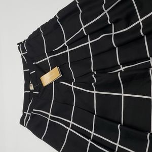 Francesca's black & white culotte shorts.